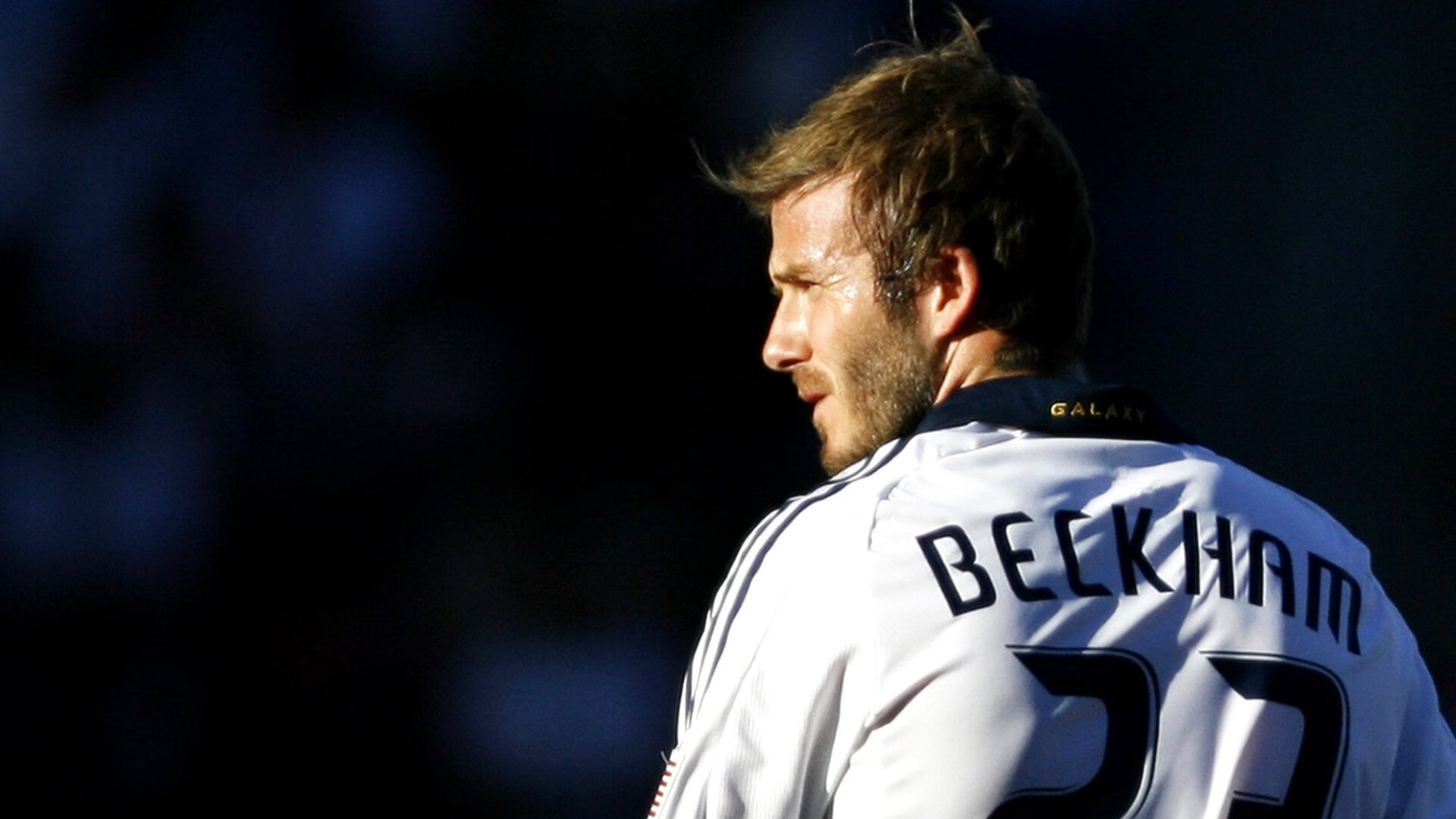 当字母哥撞上Doinb，利物浦的40分钟与改写规则的较量，字母哥、Doinb与利物浦，改写各自领域规则的40分钟较量